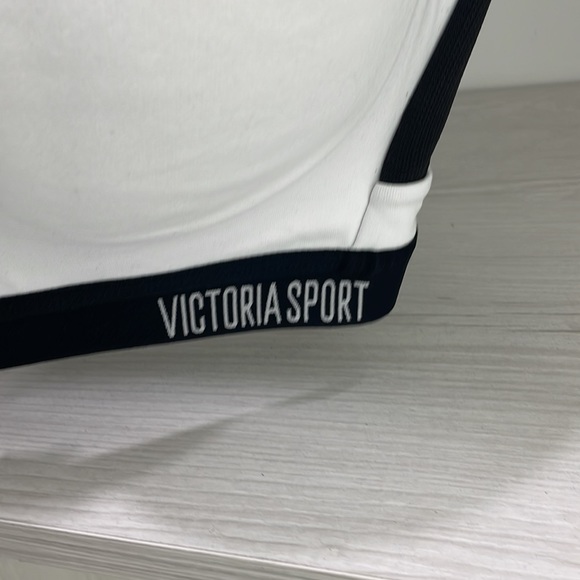 Victoria secret sport bra - Picture 2 of 4